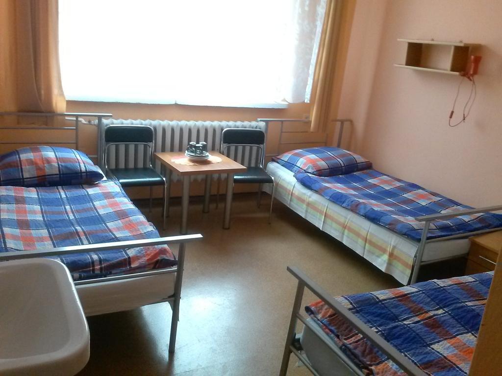 Hostel Pod Zielonym Kogutem Duszniki Zdrój Pokoj fotografie